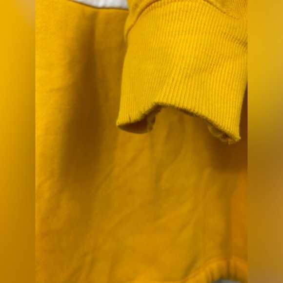 Forever 21 Cropped Sweatshirt Womens Size Medium Black Yellow White “CHLL” - Picture 11 of 11